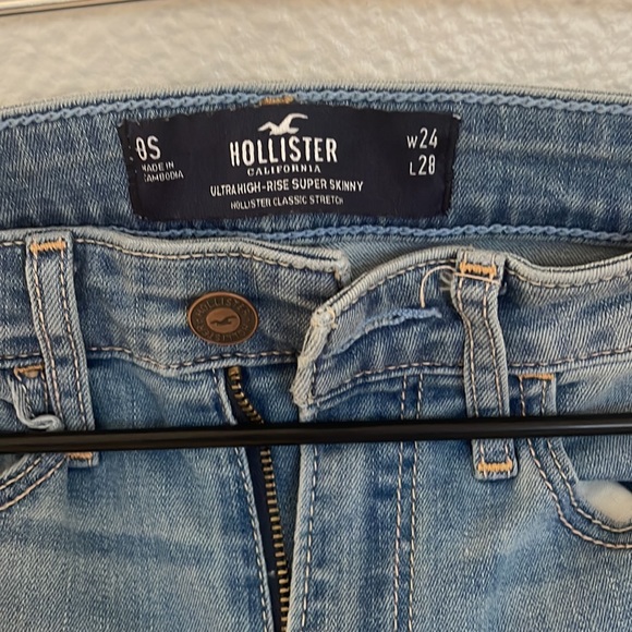Brand new hollister jeans 0s - Picture 3 of 5